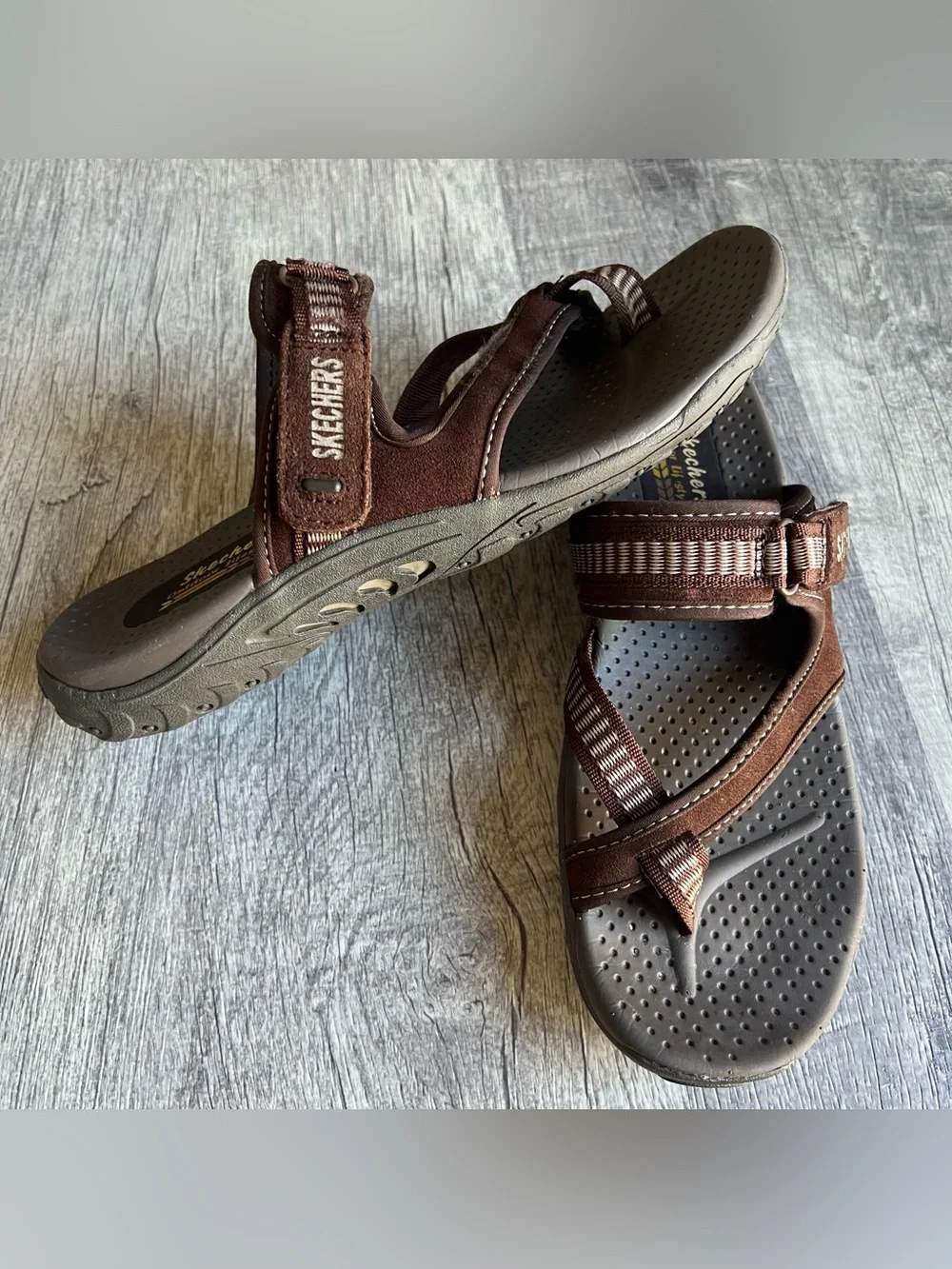 Skechers Brown and Tan Strappy Slide Sandals Women’s Size 8